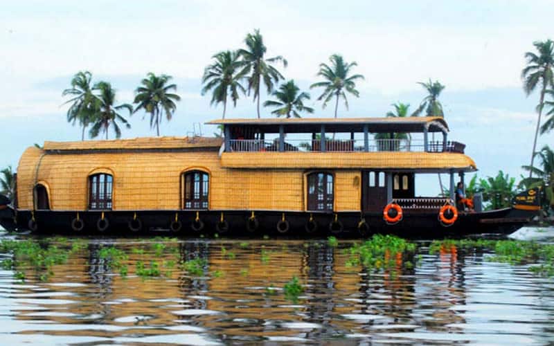 Pearl Spot Tours Houseboat, Alleppey 1